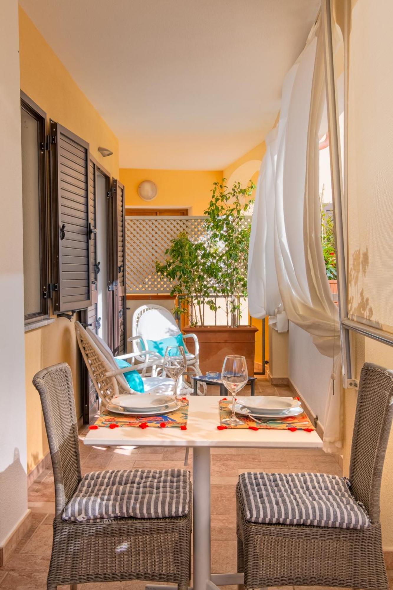 Orosei Home Holidays - I Fiori Exterior foto